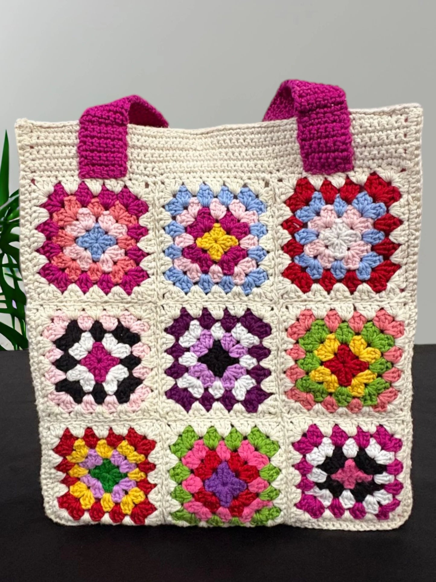 Multicolor Granny Square Tote RC0250